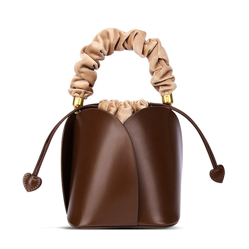 2022 New Petal Bucket Bag Niche Portable Flower Cowhide Top Layer Genuine Leather One Shoulder Messenger Hand Carry Large Capacity