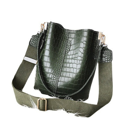 Korean fashion female bag 2021 crocodile pattern handbag female ins shoulder bag double shoulder strap female bag messenger bag